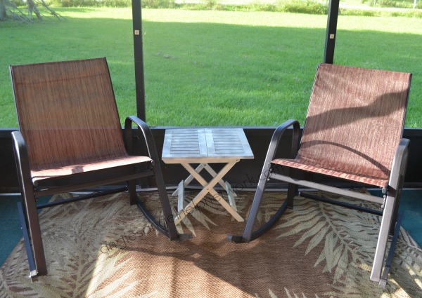 Freshen Up Your Patio Set With BrylaneHome 