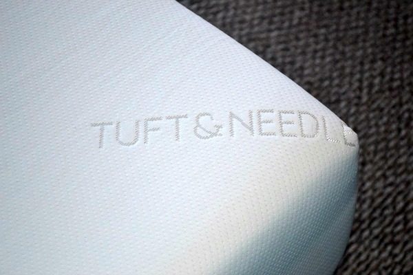 Tuft & Needle Makes It Easy To Give The Gift of Good Nights Sleep
