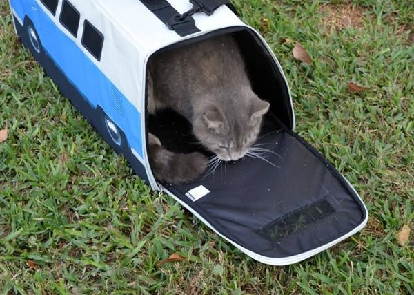 The 1965 VW Camper Van Pet Carrier Is The Perfect Gift For Pet Lovers